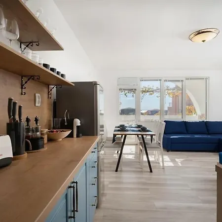 Boutique Blue Apartment